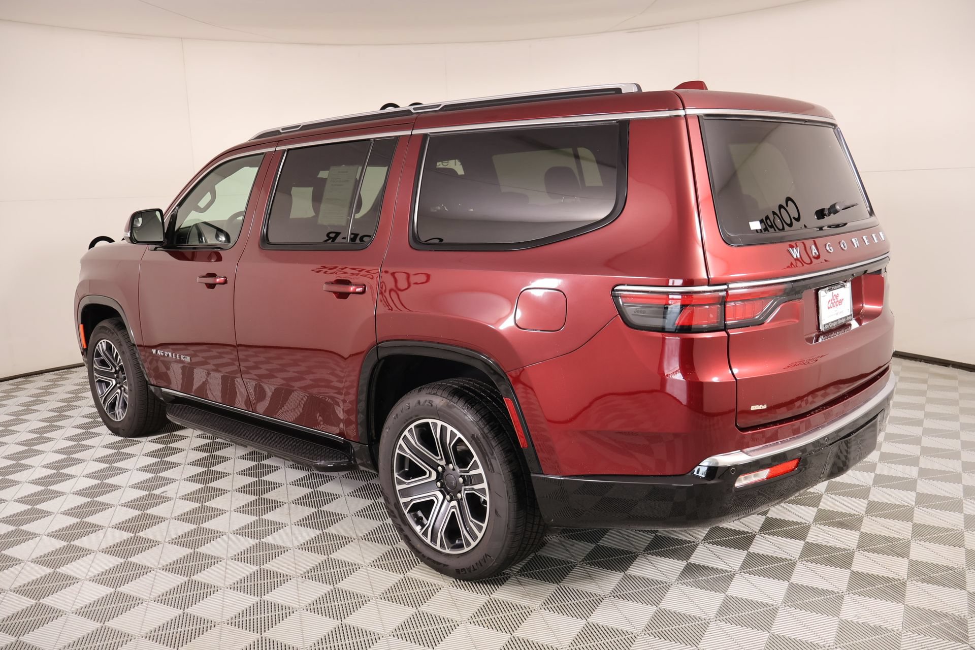 Used 2022 Jeep Wagoneer Series III RWD image 24