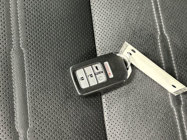 Used 2022 Honda CR-V Touring image 33