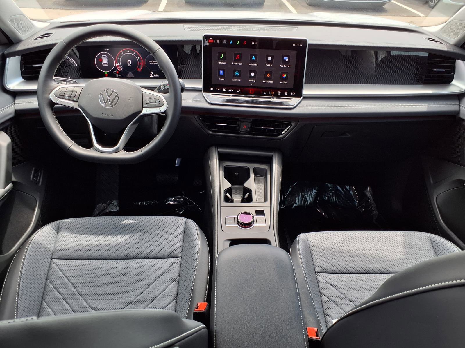 New 2026 Volkswagen Tiguan SE image 13