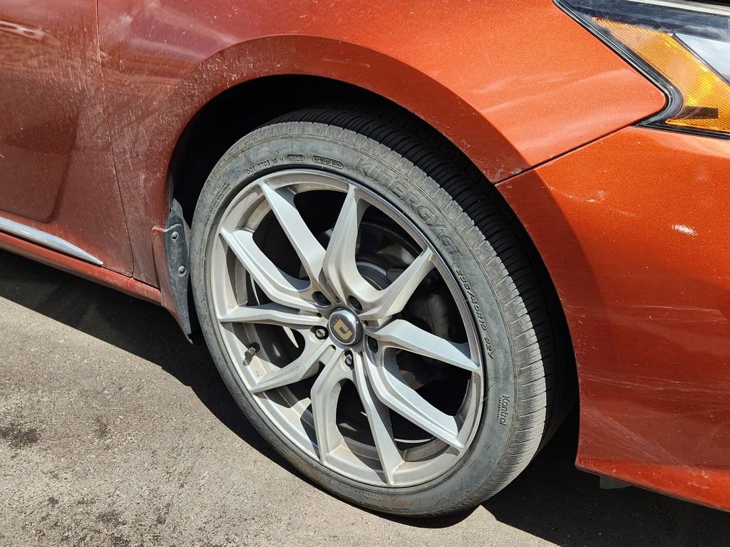 Used 2019 Nissan Altima 2.5 SR w/ SR Premium Package image 16