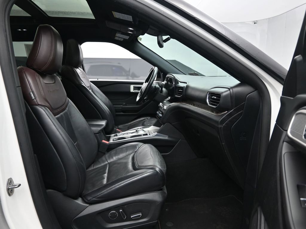 Used 2020 Ford Explorer Platinum image 31