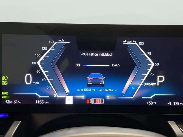 Used 2025 BMW i5 eDrive40i image 9