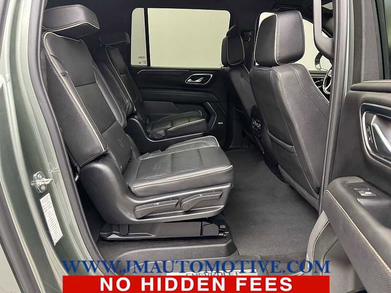 Used 2023 Chevrolet Suburban Premier AWD/4WD image 21