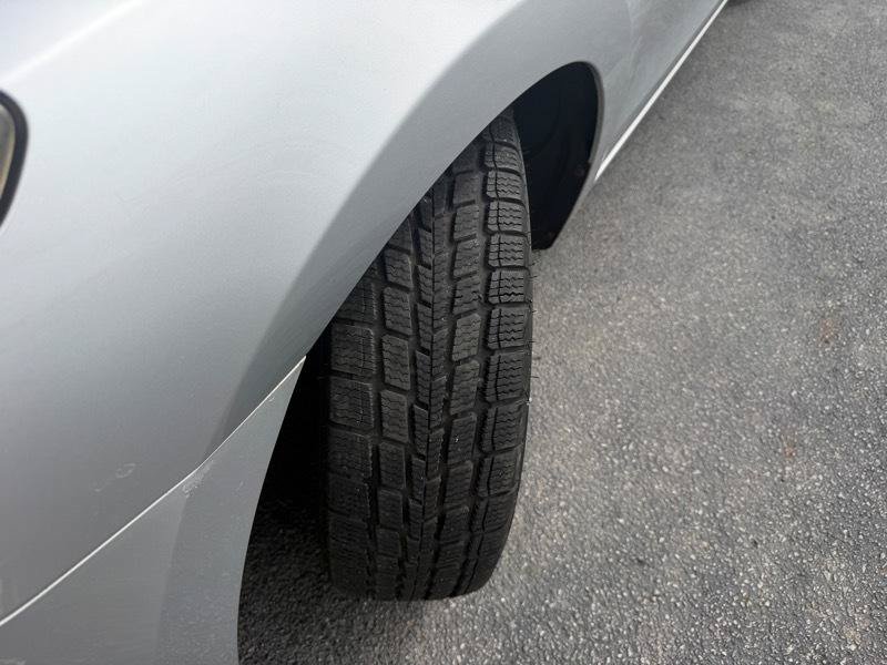 Used 2010 Hyundai Elantra GLS FWD image 32
