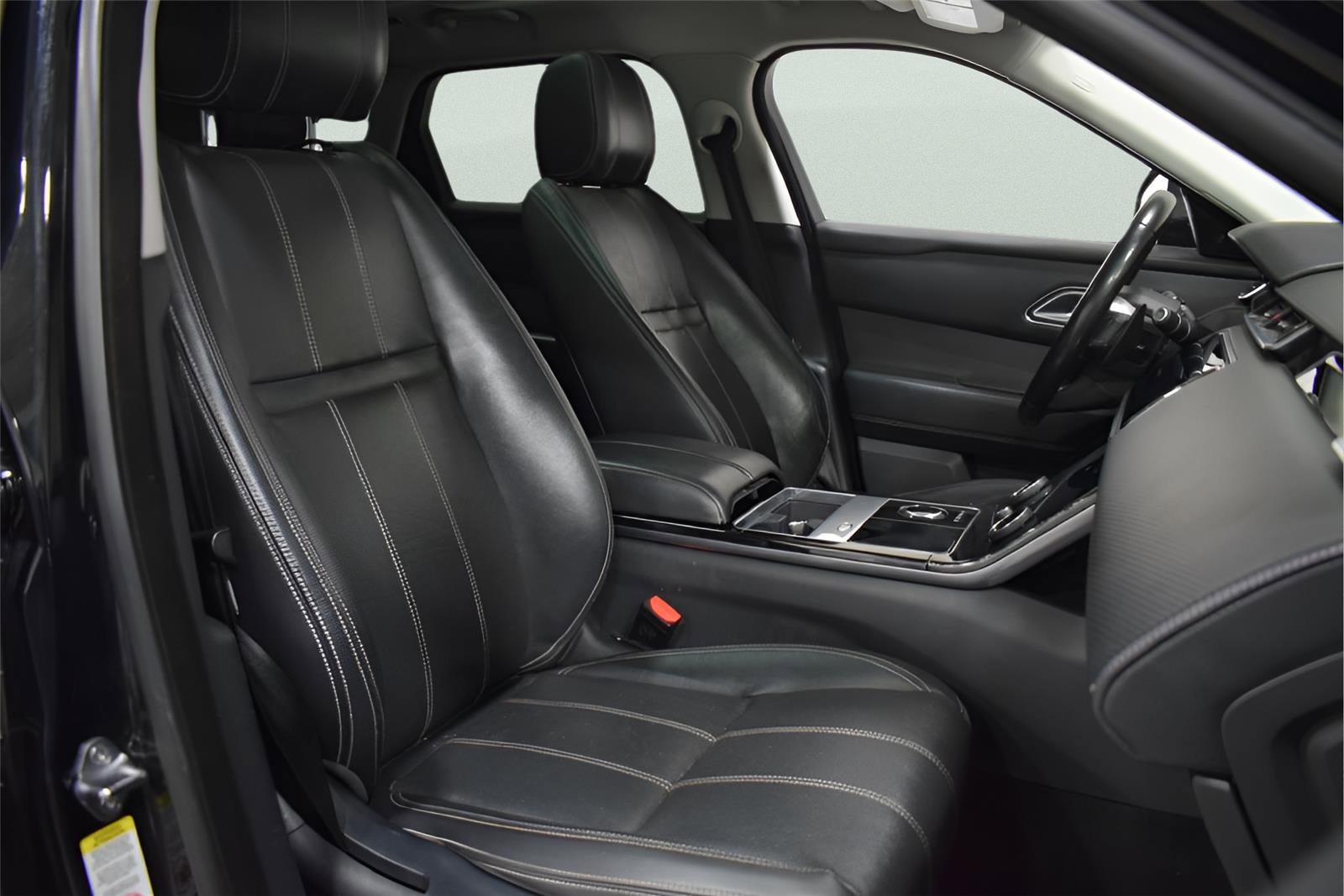 Used 2019 Land Rover Range Rover Velar S AWD/4WD image 22