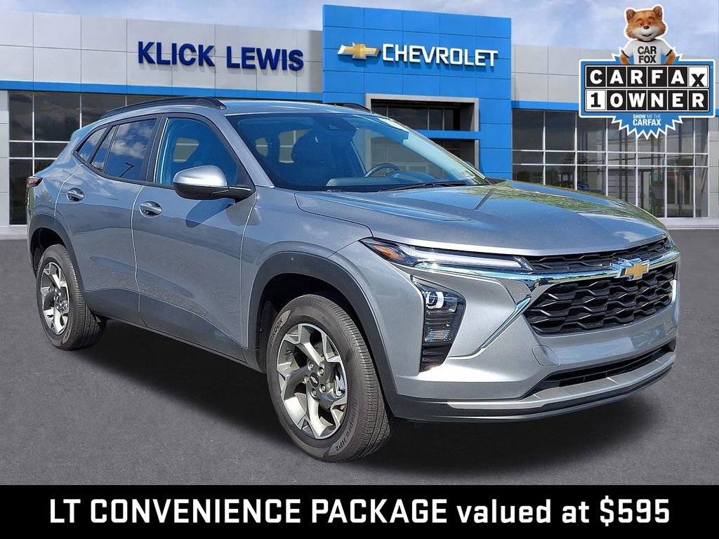 Used 2025 Chevrolet Trax LT w/ LT Convenience Package FWD image 1