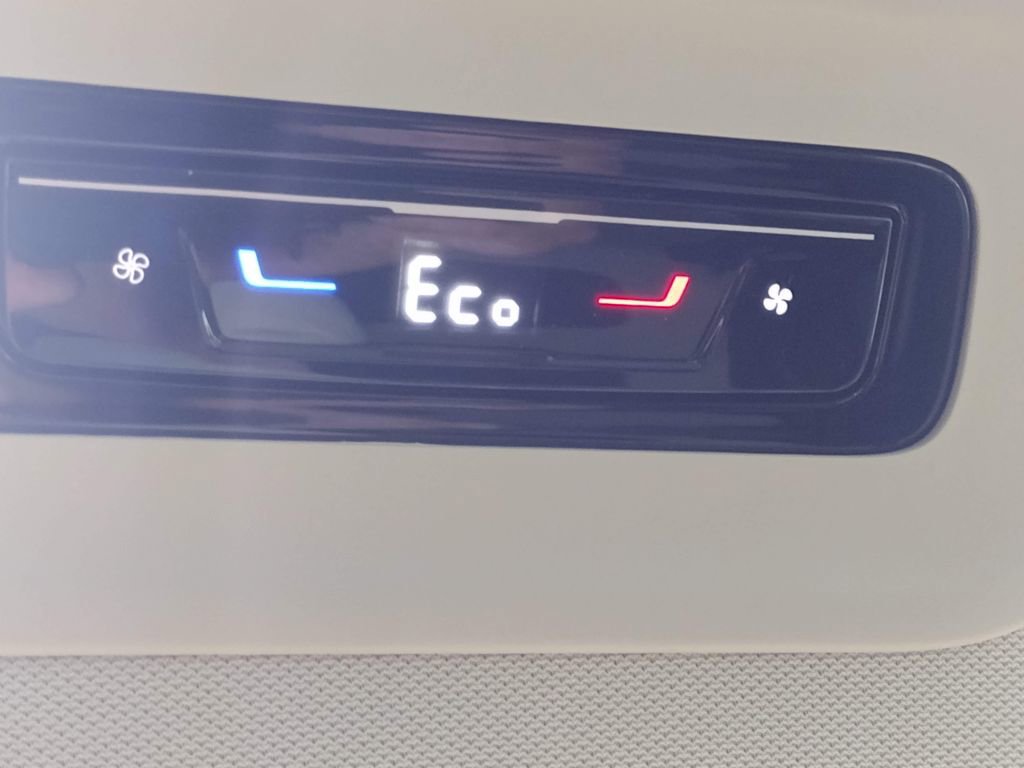 New 2025 Volkswagen ID. Buzz 1st Edition image 43