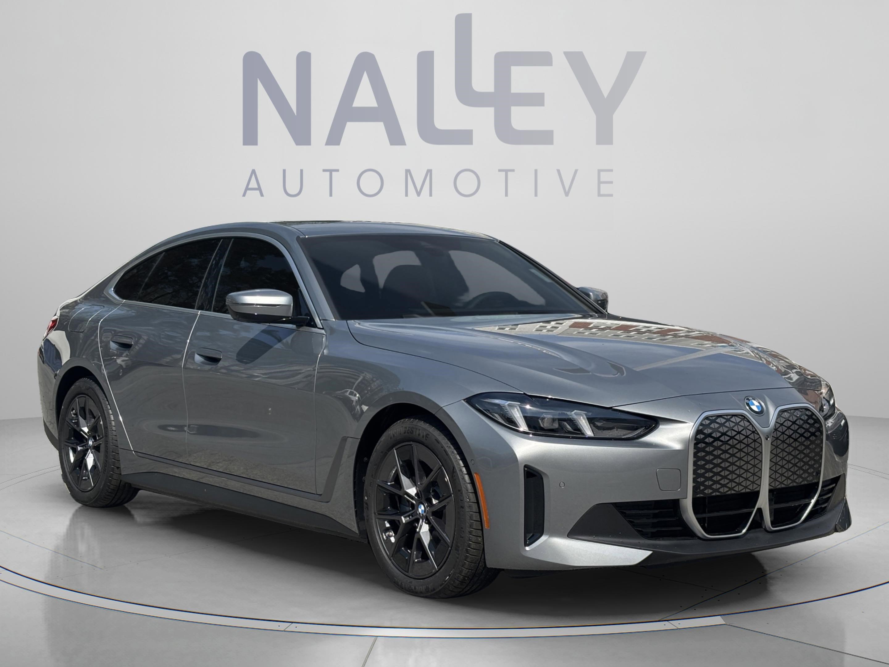 New 2026 BMW i4 eDrive40 w/ Parking Assistance Package RWD image 5