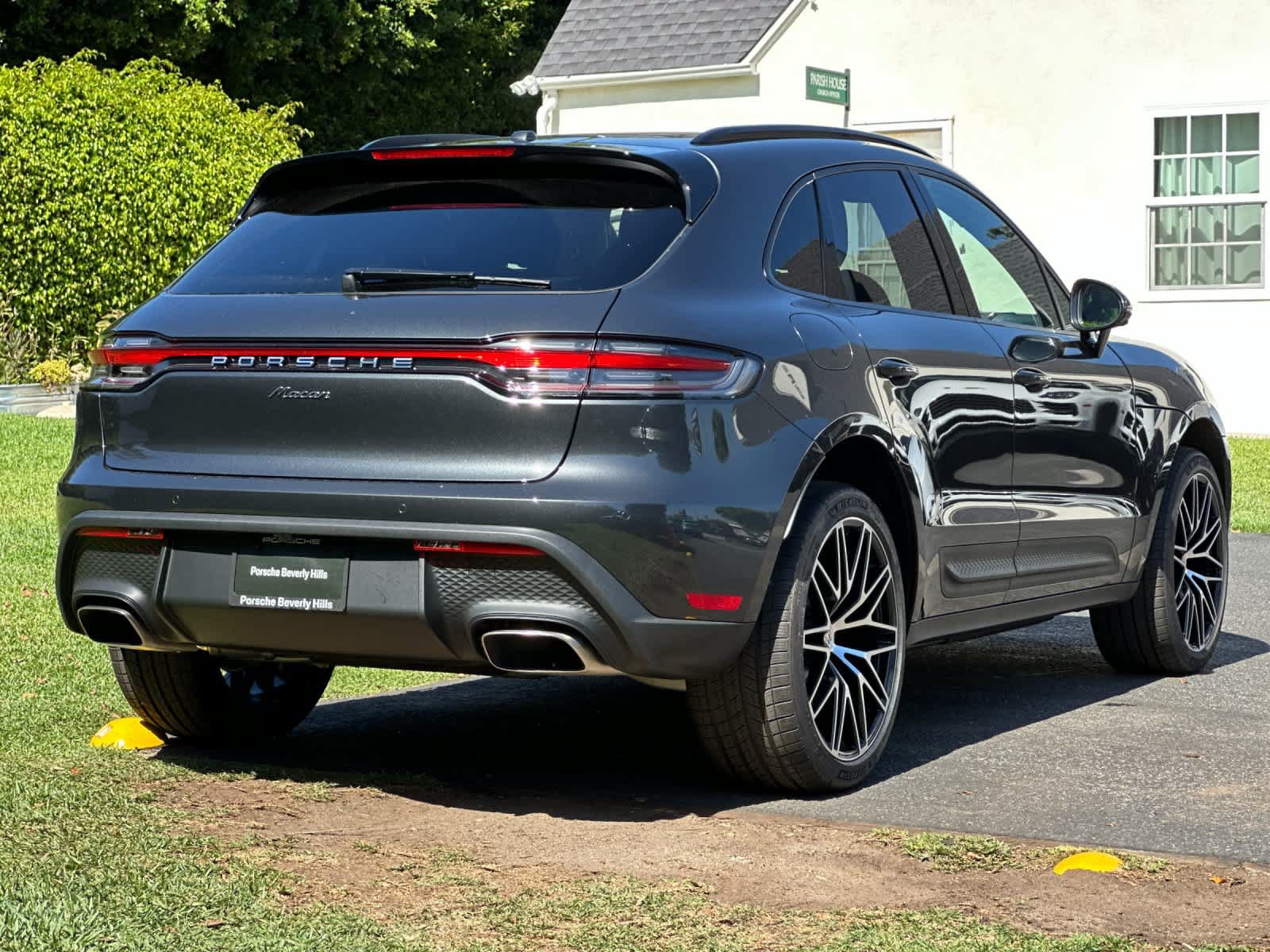 New 2026 Porsche Macan AWD/4WD image 8