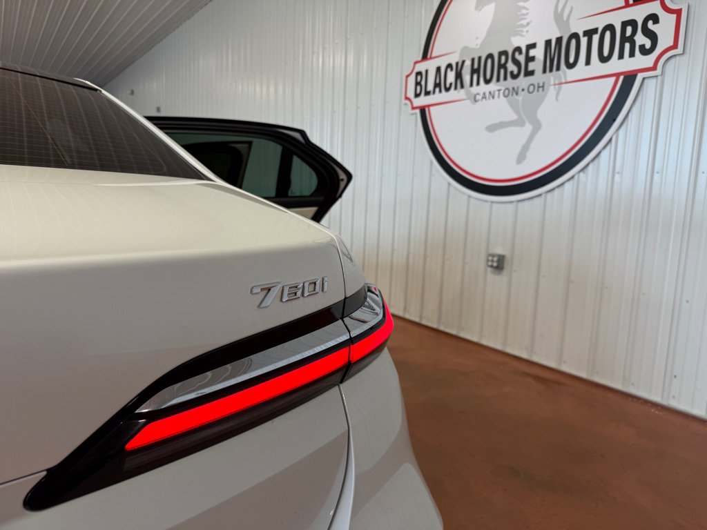 Used 2023 BMW 760i xDrive w/ Parking Assistance Package image 13