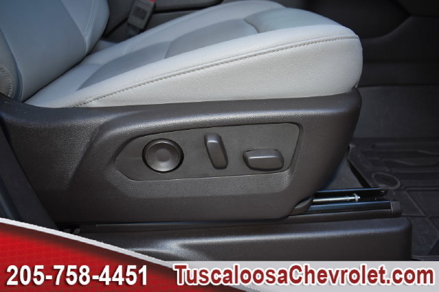 Certified 2024 Chevrolet Tahoe Z71 w/ Luxury Package AWD/4WD image 32