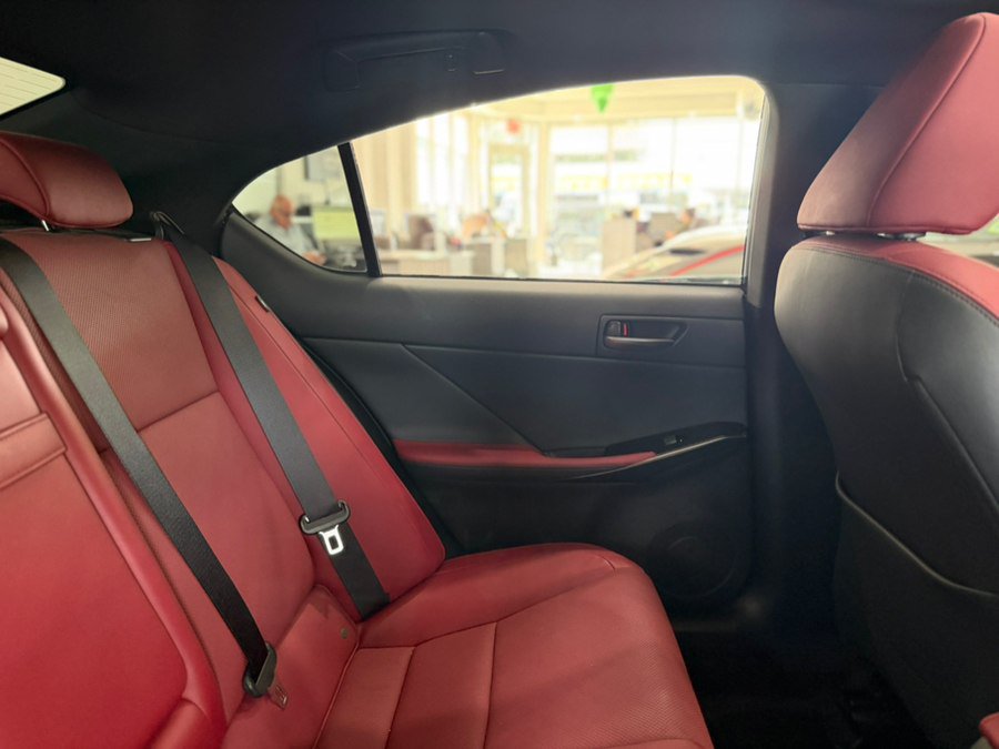 Used 2024 Lexus IS 300 F Sport RWD image 22