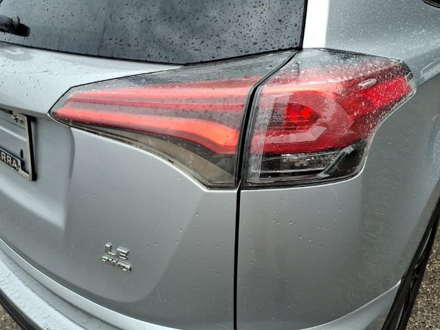 Used 2017 Toyota RAV4 LE w/ All Weather Liner Package AWD/4WD image 11