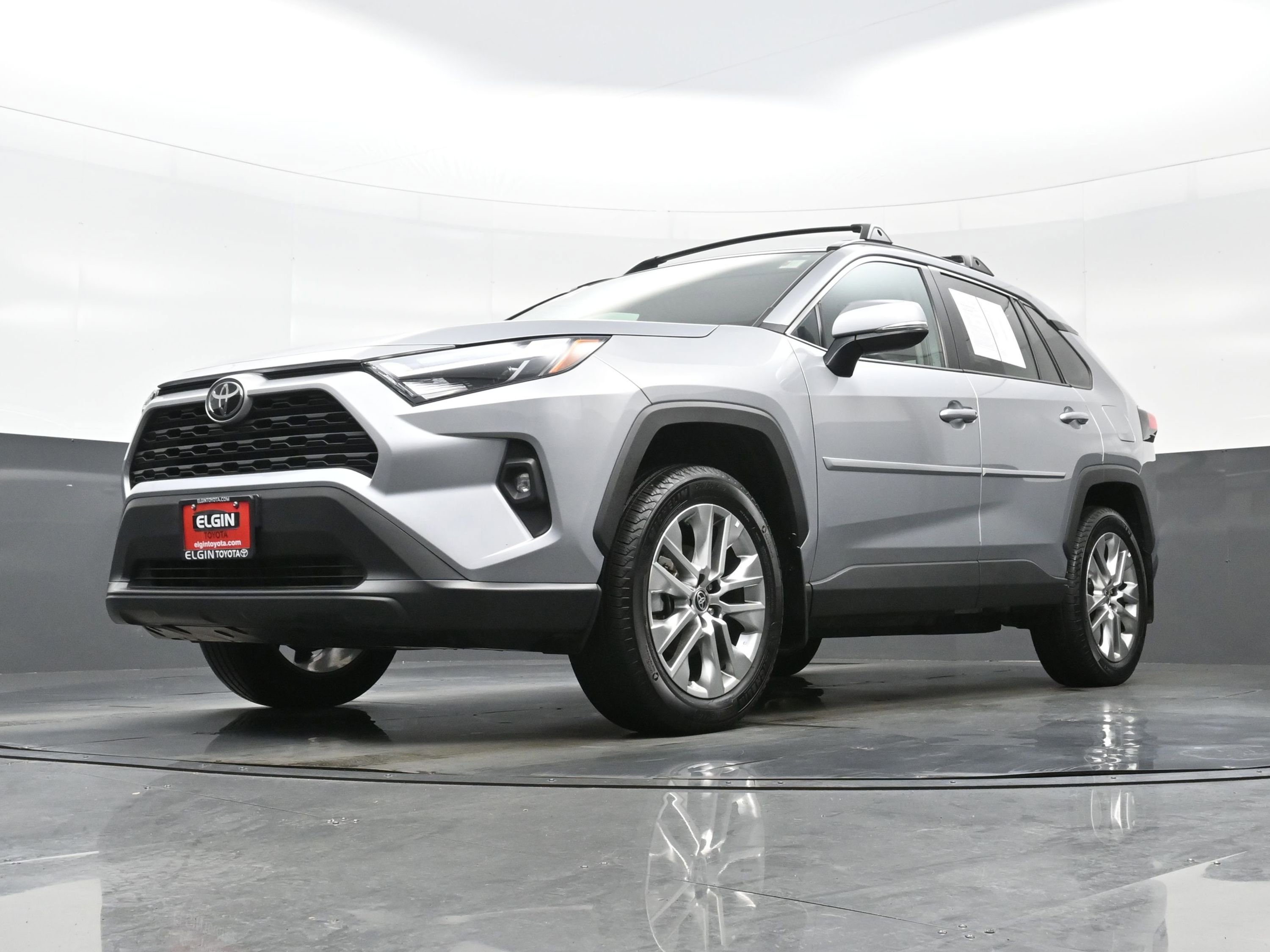 Used 2025 Toyota RAV4 XLE Premium w/ Weather Package AWD/4WD image 29