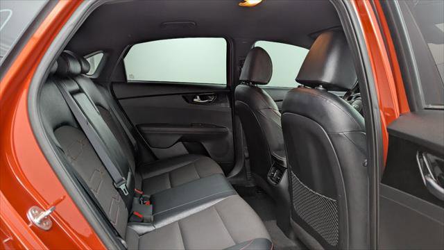 Used 2020 Kia Forte GT FWD image 18