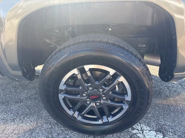 Certified 2025 Toyota Tacoma TRD Sport image 5