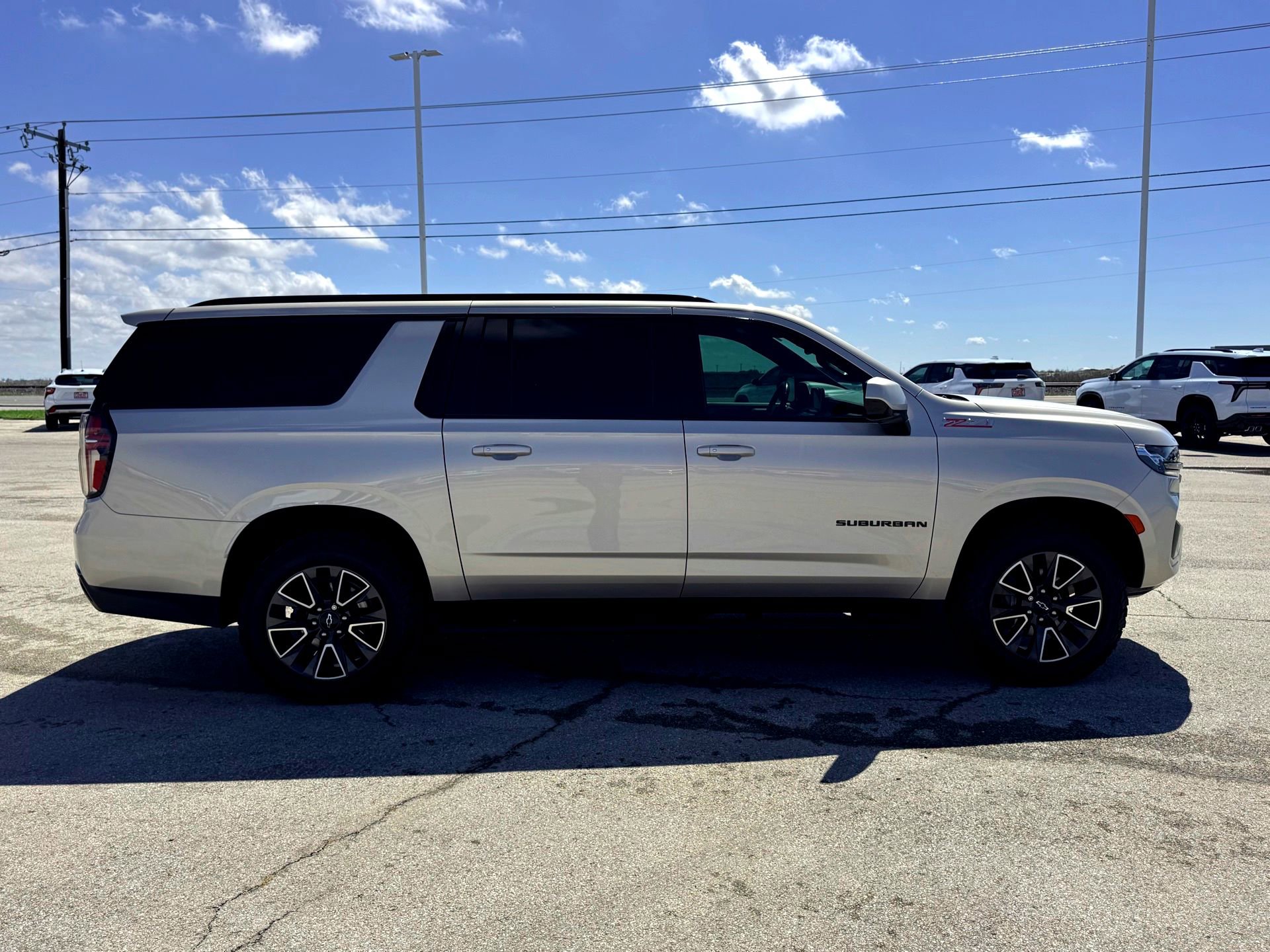 Used 2022 Chevrolet Suburban Z71 AWD/4WD image 5