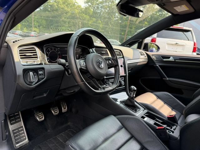 Used 2019 Volkswagen Golf R 4-Door AWD/4WD image 10