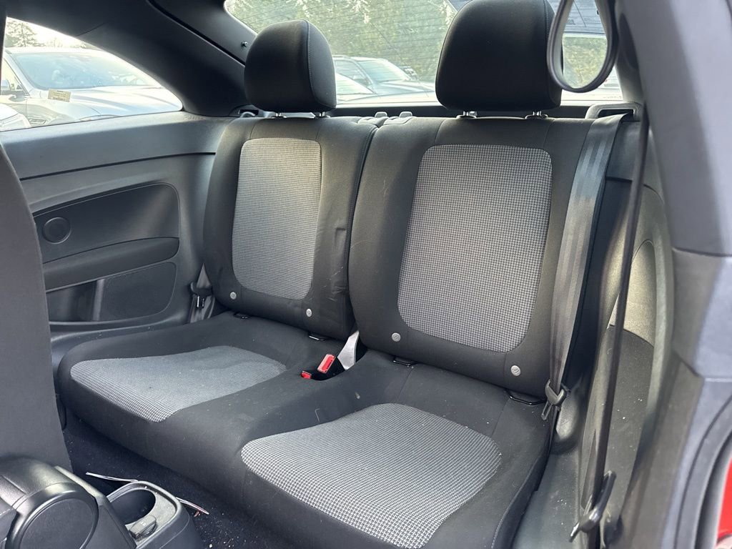 Used 2017 Volkswagen Beetle 1.8T S FWD image 5