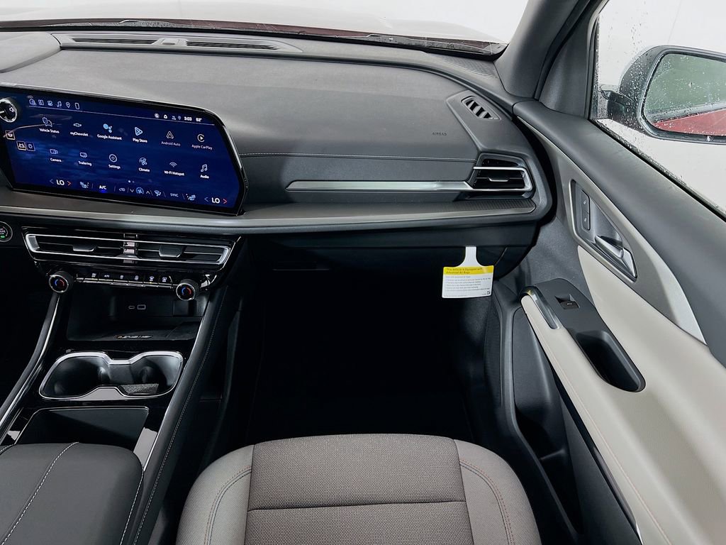 New 2026 Chevrolet Traverse LT w/ LPO, Floor Liner Package image 23
