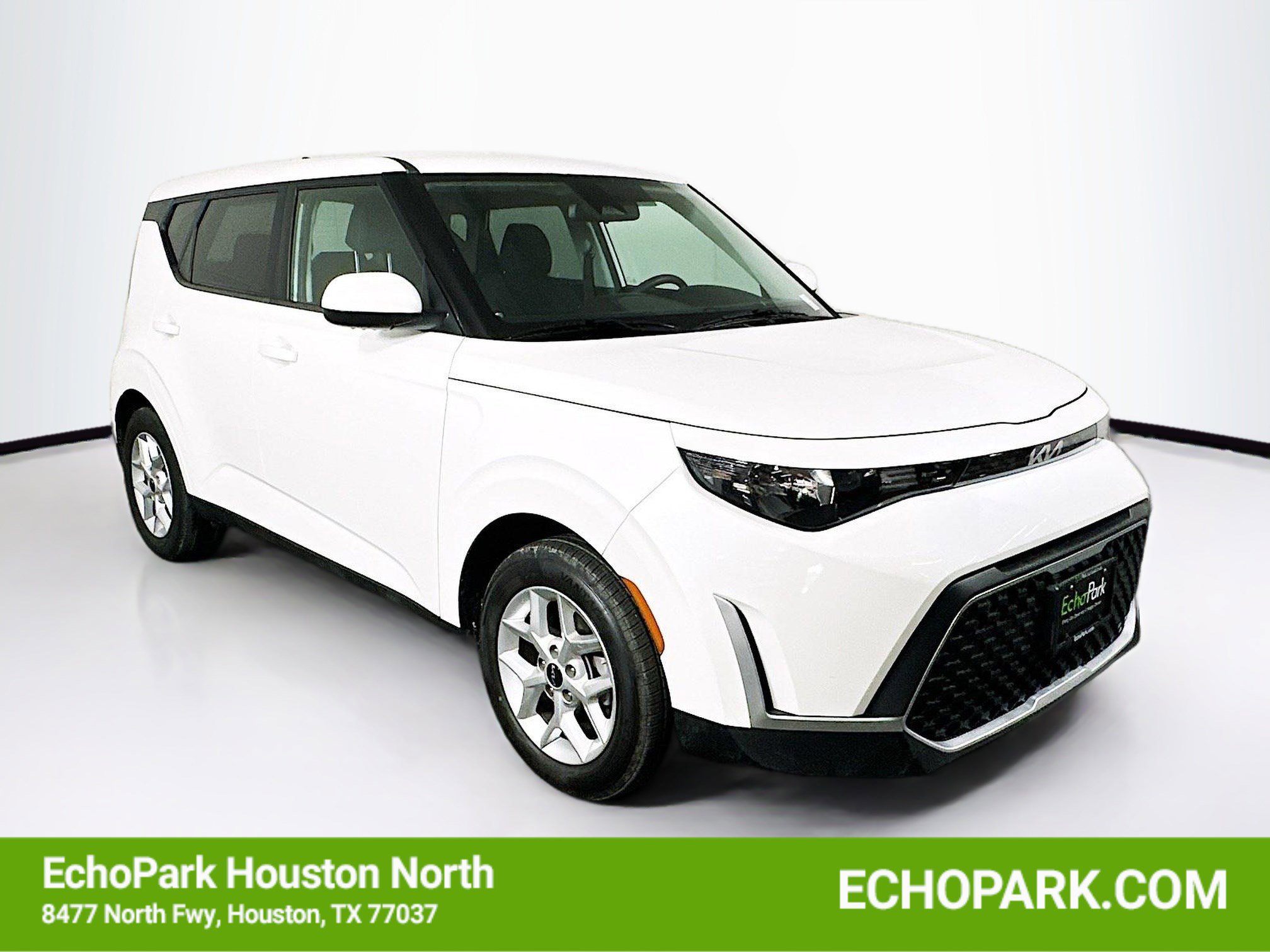 Used 2025 Kia Soul LX w/ LX Technology Package FWD image 1