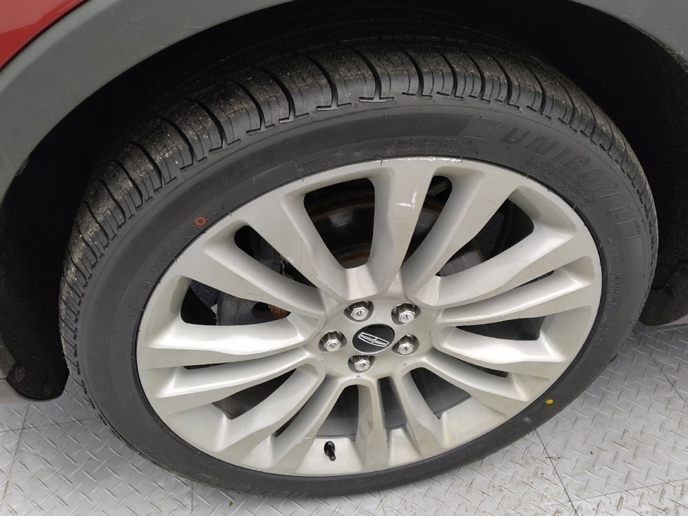Used 2016 Lincoln MKX Reserve w/ Luxury Package image 31