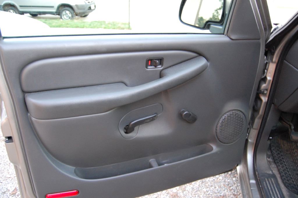 Used 2003 Chevrolet Silverado 1500 W/T image 11