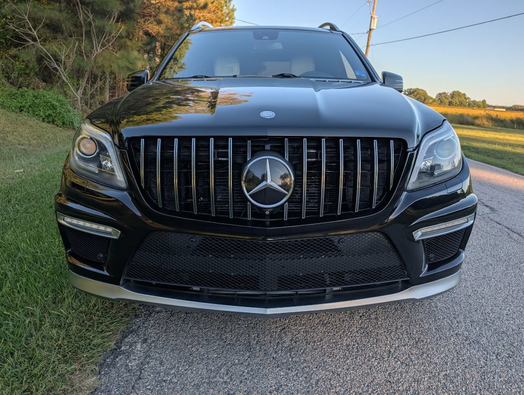 Used 2015 Mercedes-Benz GL 63 AMG 4MATIC image 8