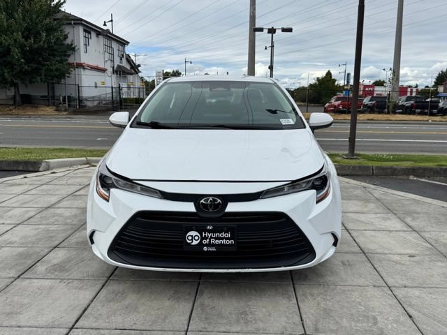 Used 2024 Toyota Corolla LE FWD image 4