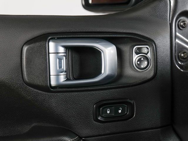 Used 2021 Jeep Gladiator Overland w/ Dual Top Group AWD/4WD image 27