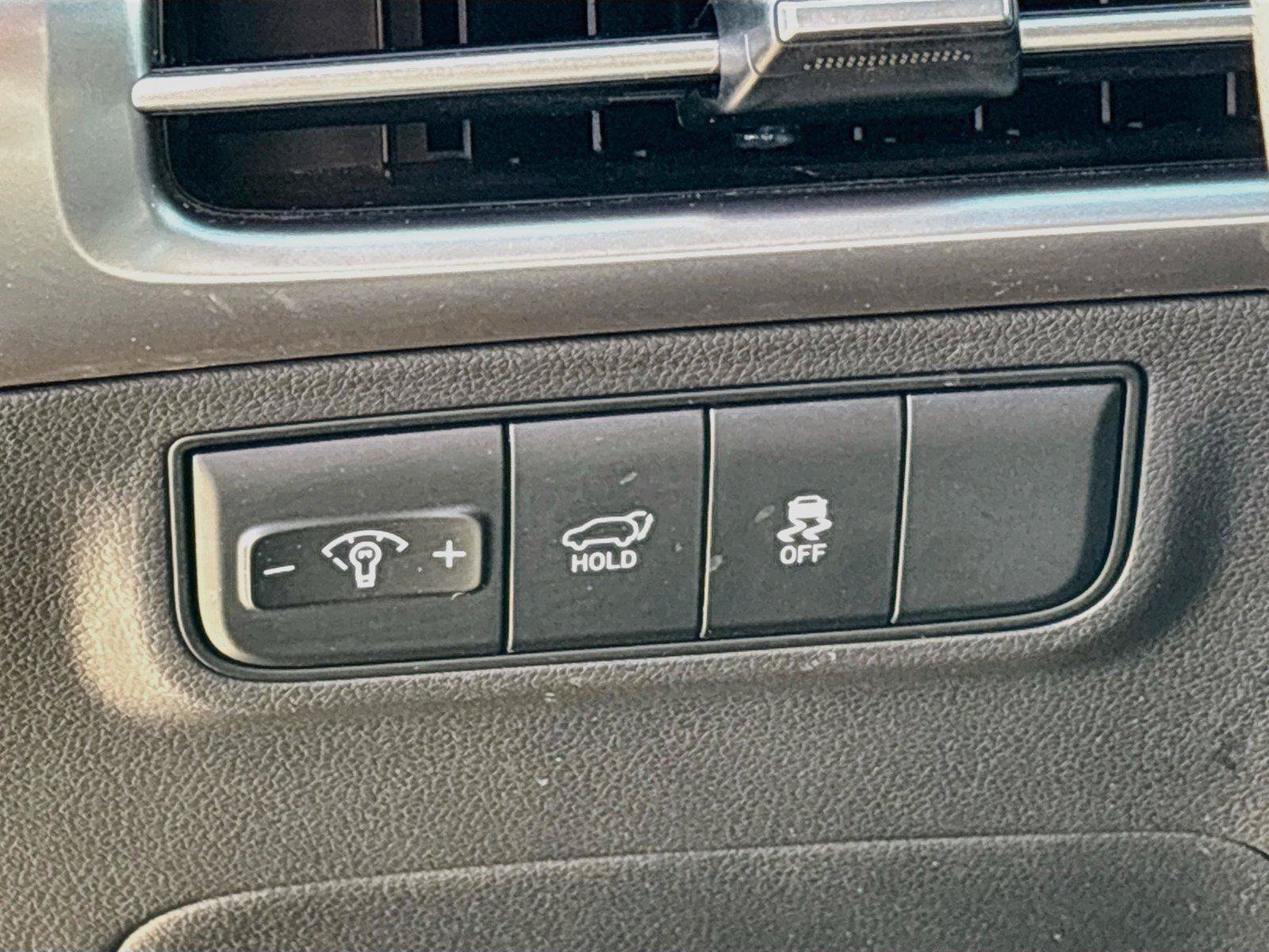 Certified 2025 Hyundai Tucson SEL AWD/4WD image 14