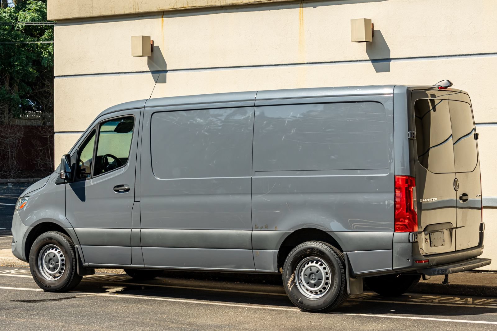Used 2021 Mercedes-Benz Sprinter 2500 image 6