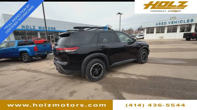 Used 2025 Nissan Pathfinder Rock Creek image 8