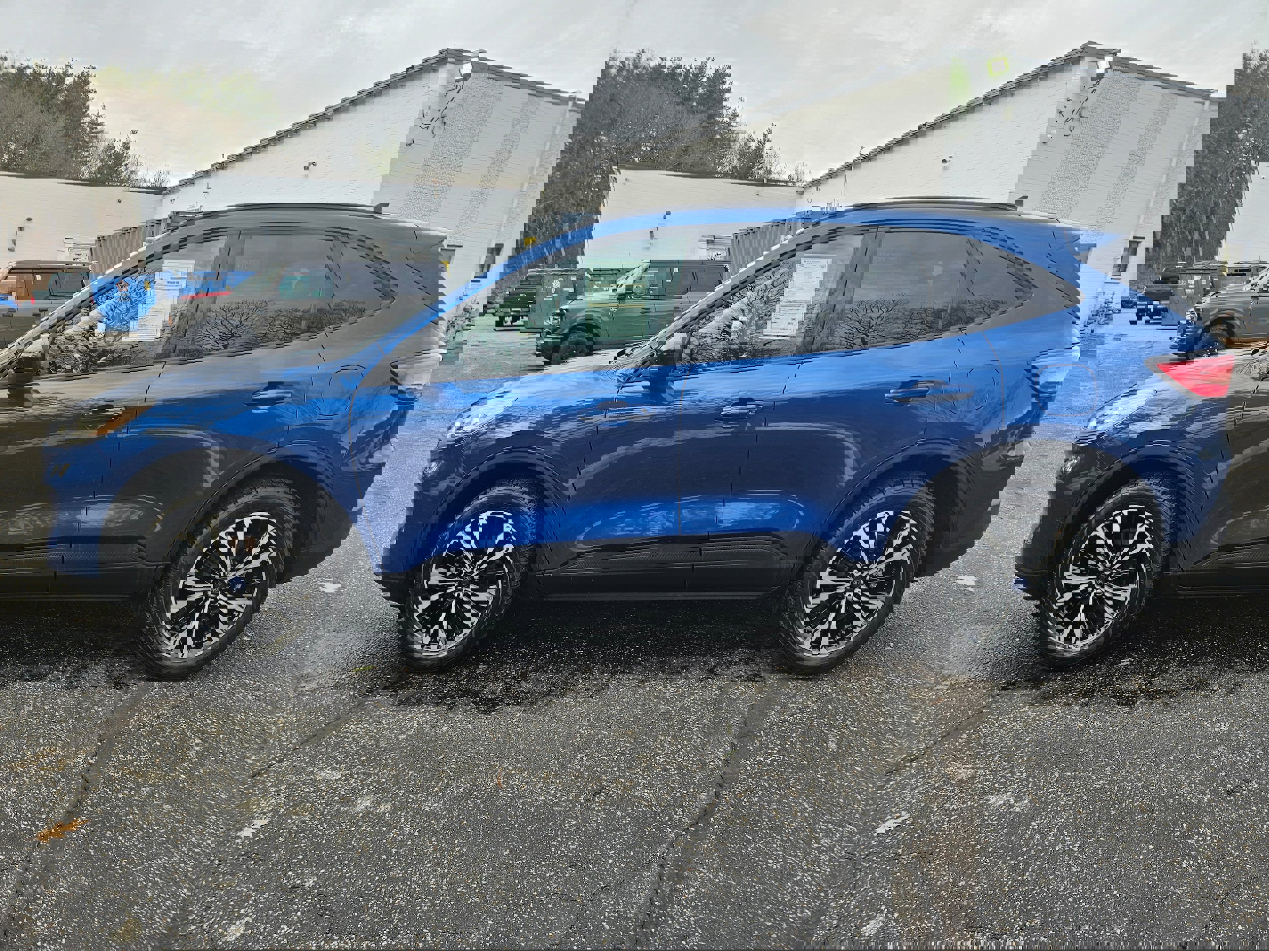 Certified 2022 Ford Escape SEL w/ SEL Stealth AWD Package image 8