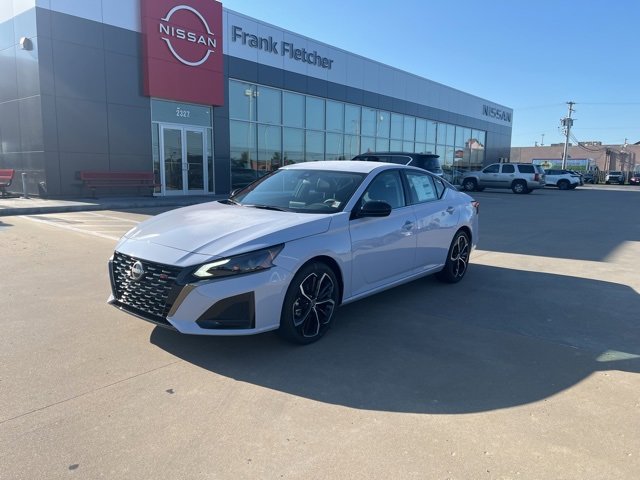 New 2025 Nissan Altima 2.5 SR image 1