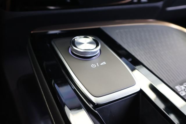 New 2026 Buick Enclave Avenir FWD image 28