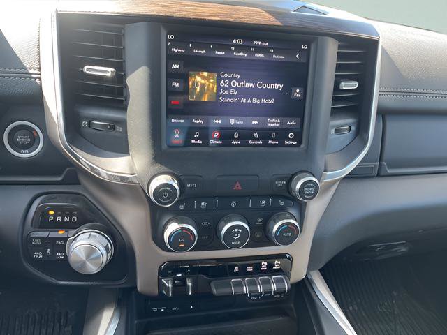 Used 2019 RAM 1500 Laramie AWD/4WD image 10