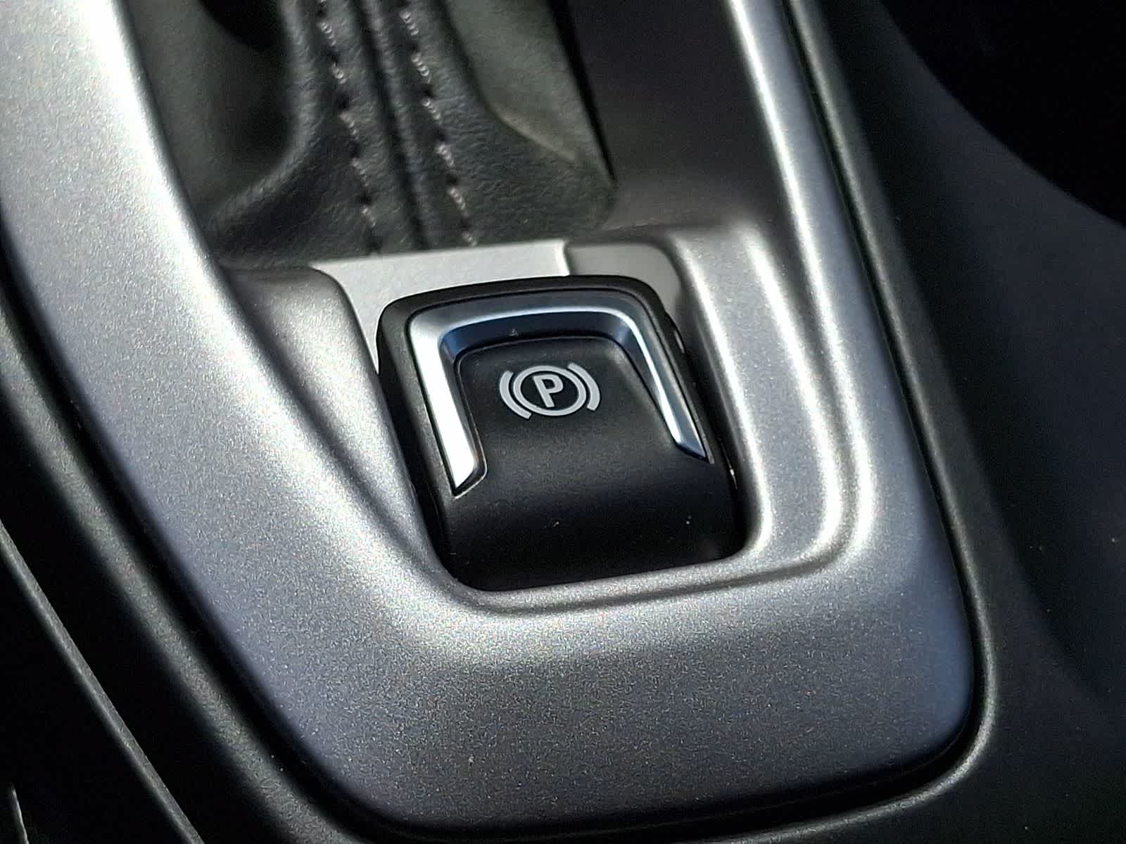 Used 2025 Chevrolet Trax LS FWD image 22