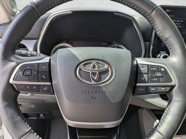 Used 2022 Toyota Highlander Platinum AWD/4WD image 13
