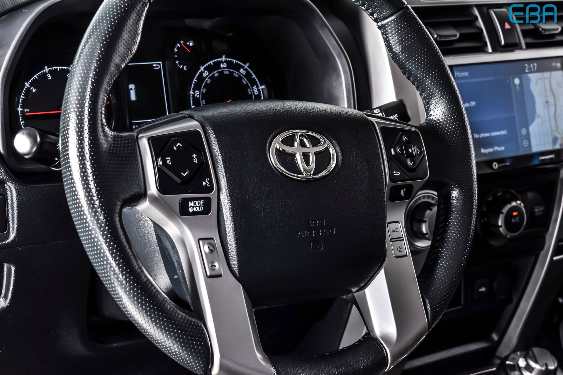 Used 2024 Toyota 4Runner SR5 Premium w/ Moonroof Package AWD/4WD image 18