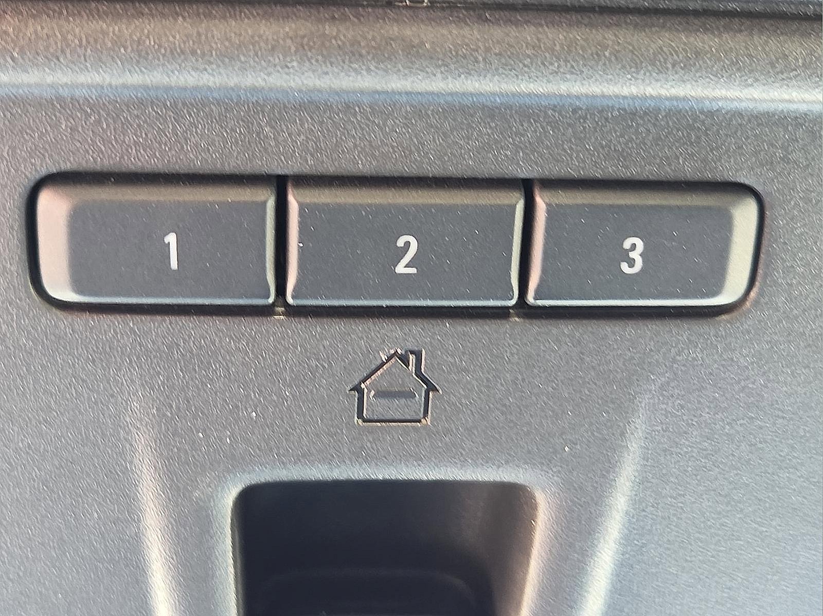 Used 2023 Chevrolet Silverado 1500 High Country w/ Technology Package image 19