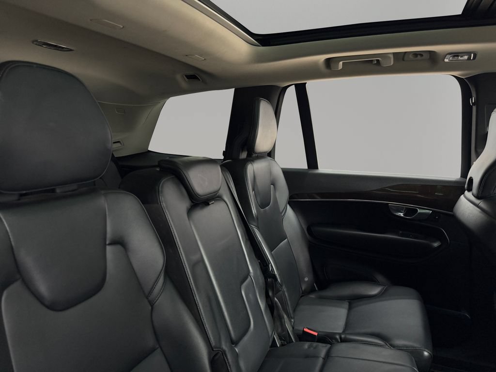 Used 2019 Volvo XC90 T5 Momentum w/ Advanced Package AWD/4WD image 23