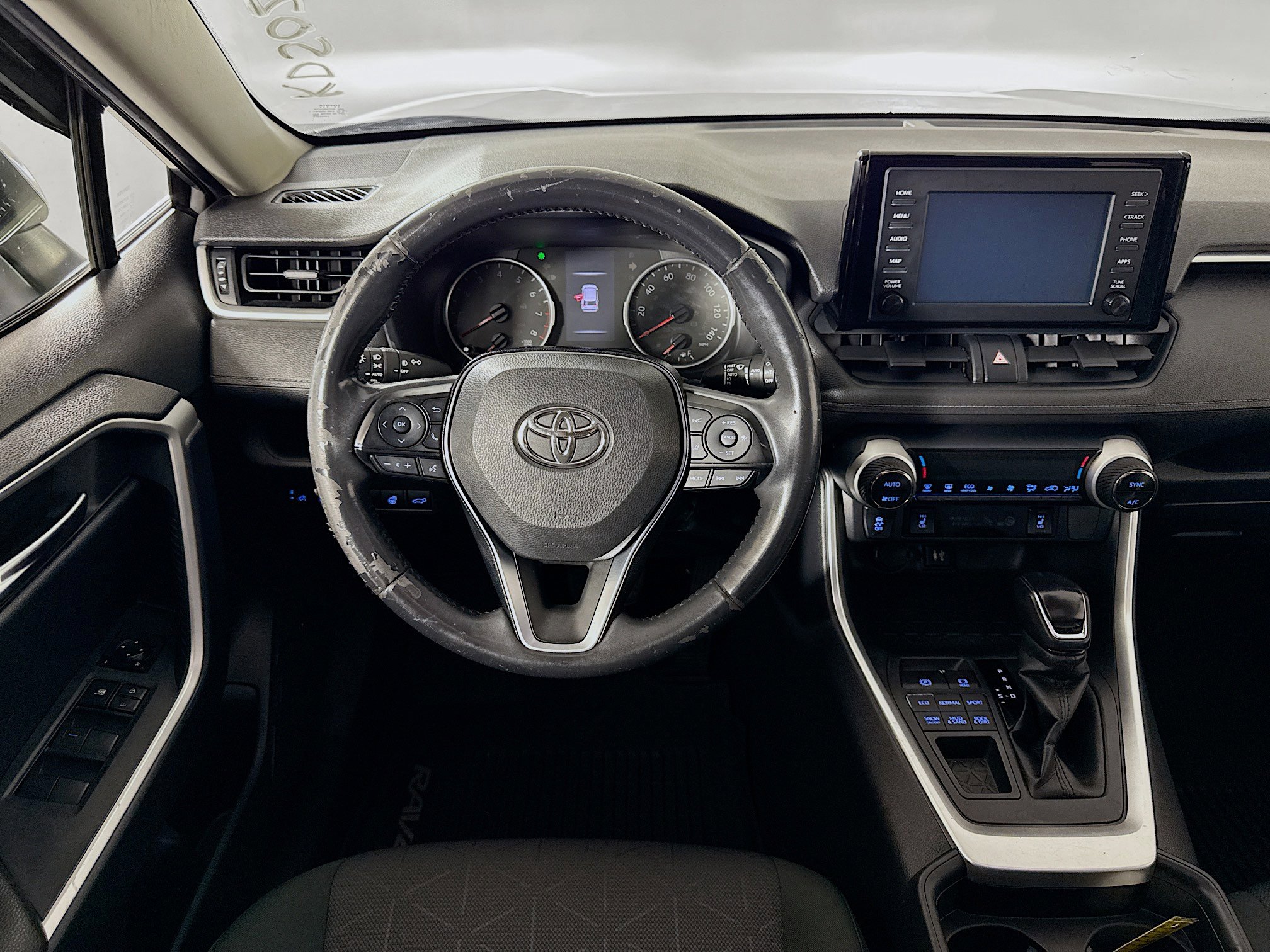 Certified 2019 Toyota RAV4 XLE w/ Convenience Package image 24