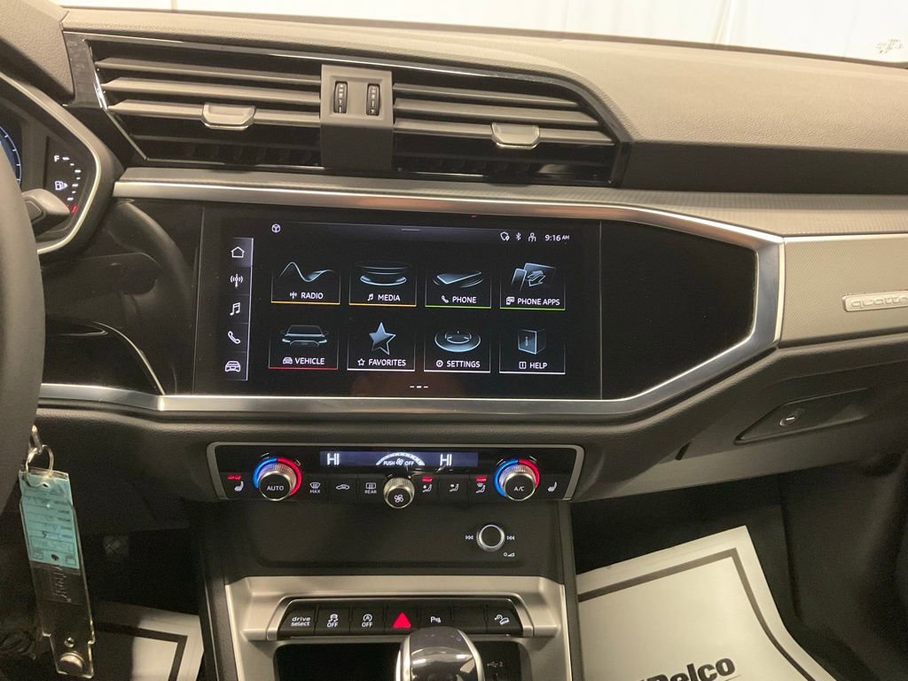Used 2025 Audi Q3 2.0T Premium image 18