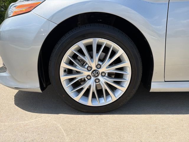 Used 2020 Toyota Camry XLE image 9