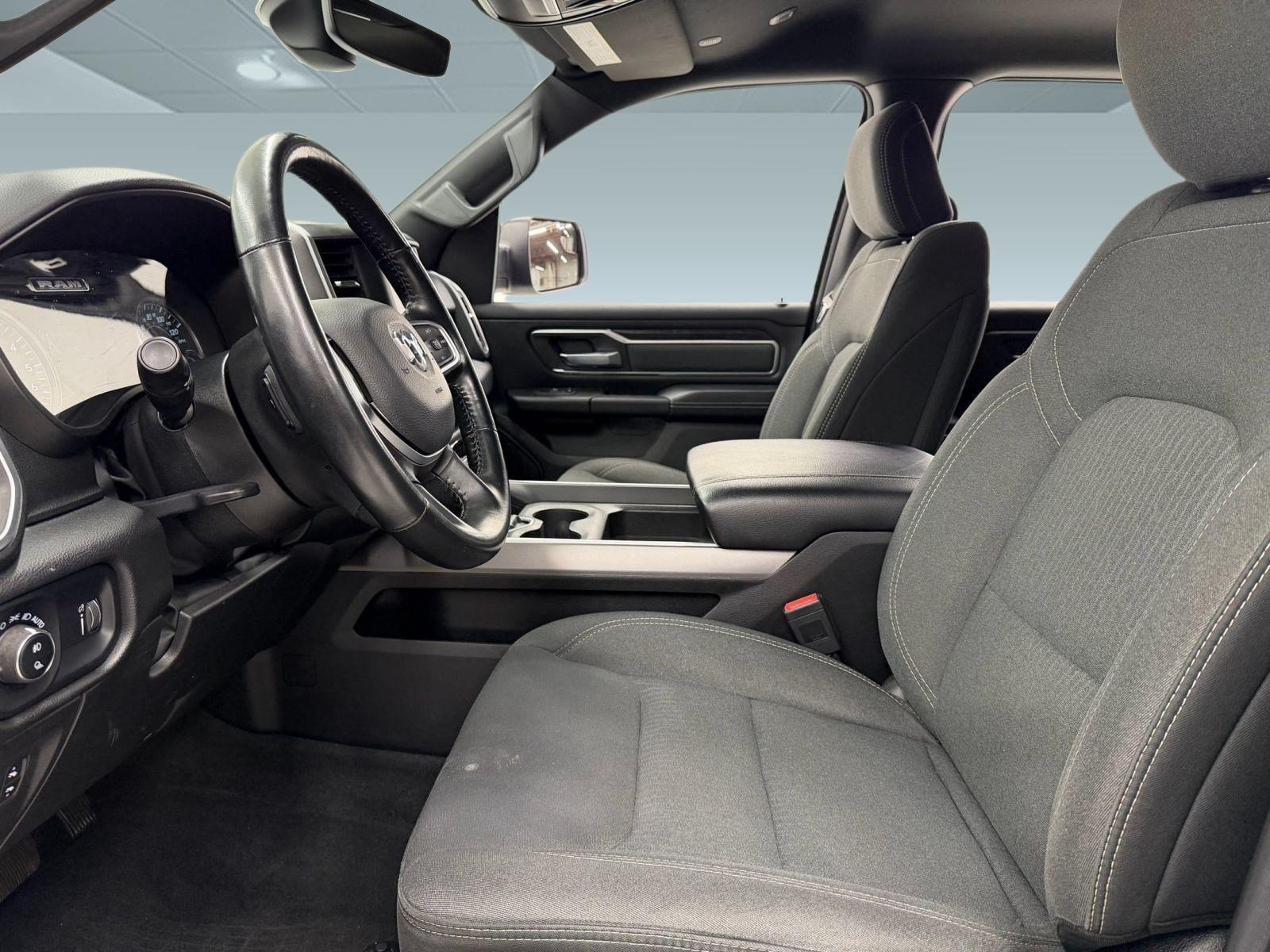 Used 2022 RAM 1500 Big Horn AWD/4WD image 4