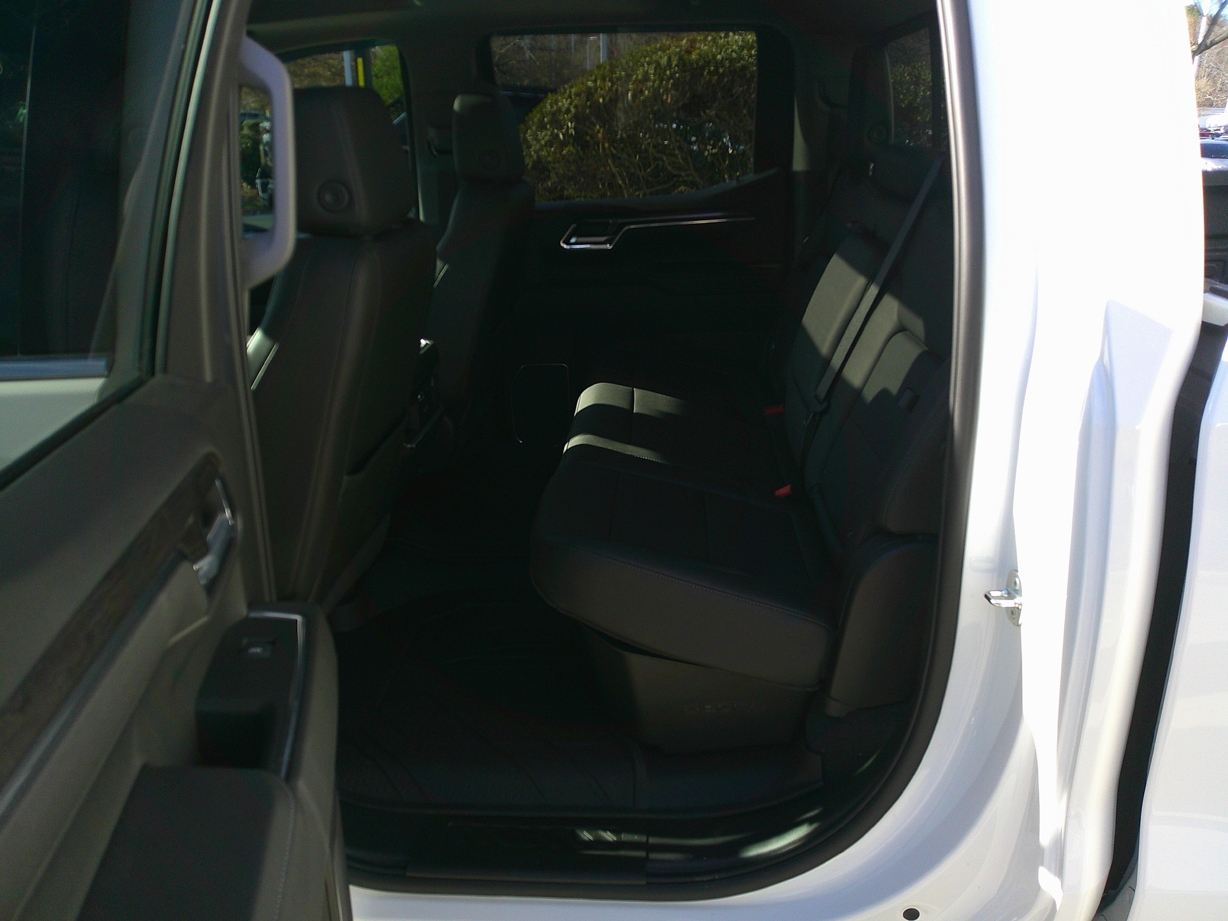 Used 2024 Chevrolet Silverado 1500 LTZ w/ LTZ Premium Package image 30