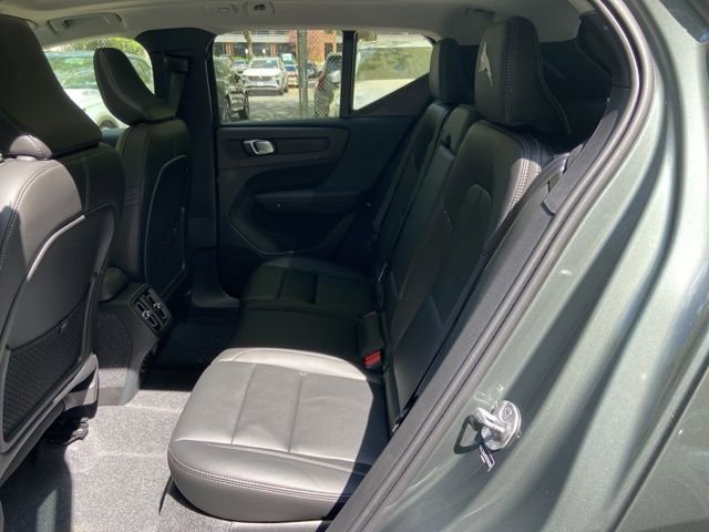 New 2026 Volvo XC40 B5 Plus w/ Climate Package AWD/4WD image 14