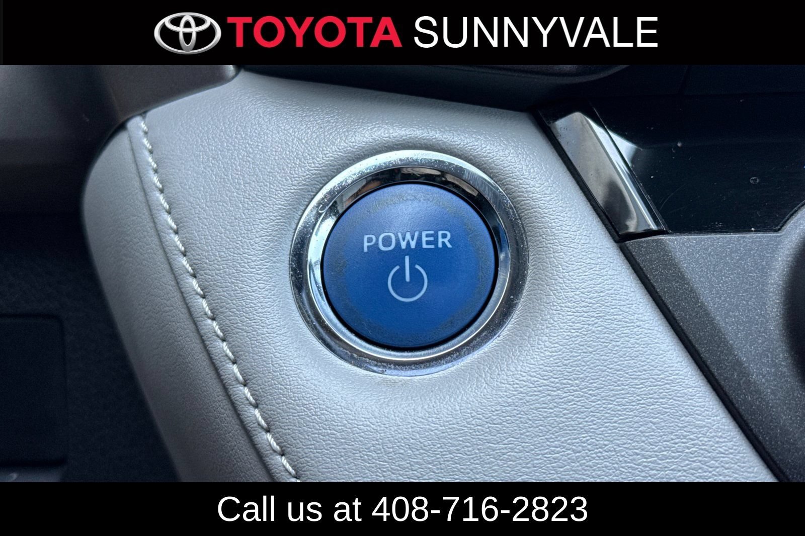 Used 2017 Toyota RAV4 Limited AWD/4WD image 28