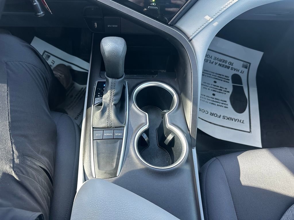 Used 2024 Toyota Camry LE image 54